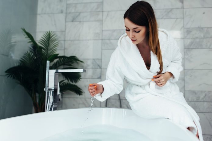 5 reasons to own a bathrobe