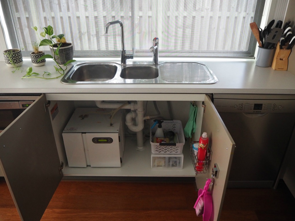 kitchen cupboard for sink